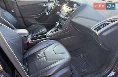 Хэтчбек Ford Focus 2015 в 