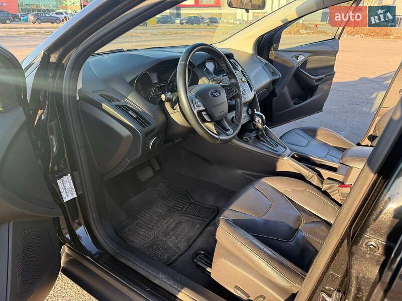 Хэтчбек Ford Focus 2015 в Киеве
