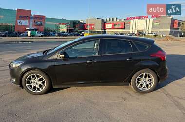 Хэтчбек Ford Focus 2015 в 