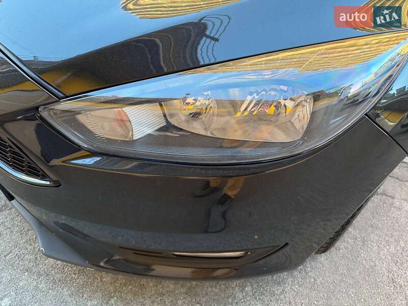 Хэтчбек Ford Focus 2015 в Киеве