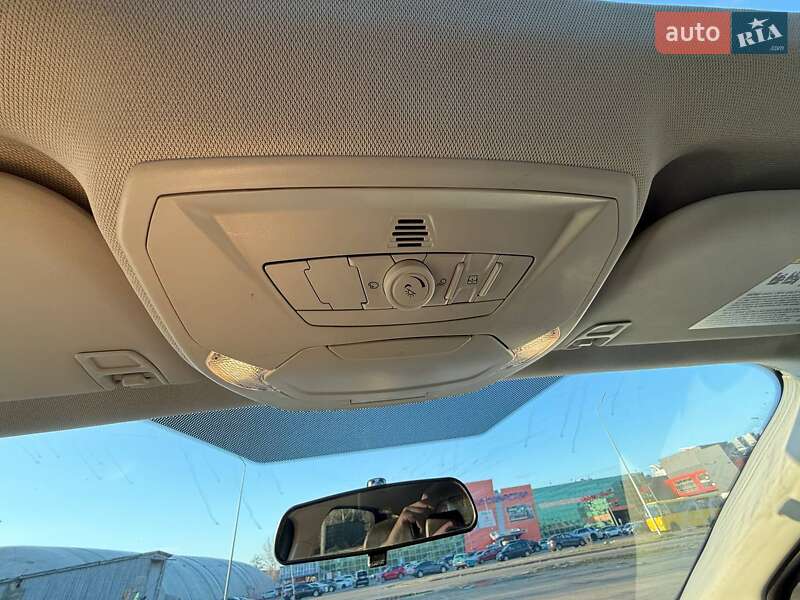 Хэтчбек Ford Focus 2015 в Киеве