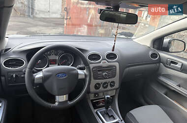 Седан Ford Focus 2011 в 