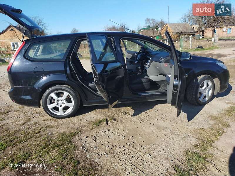 Универсал Ford Focus 2010 в Луцке