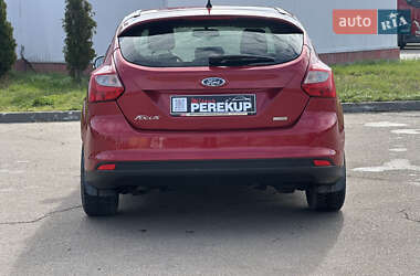 Хэтчбек Ford Focus 2013 в 