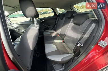 Хэтчбек Ford Focus 2013 в 
