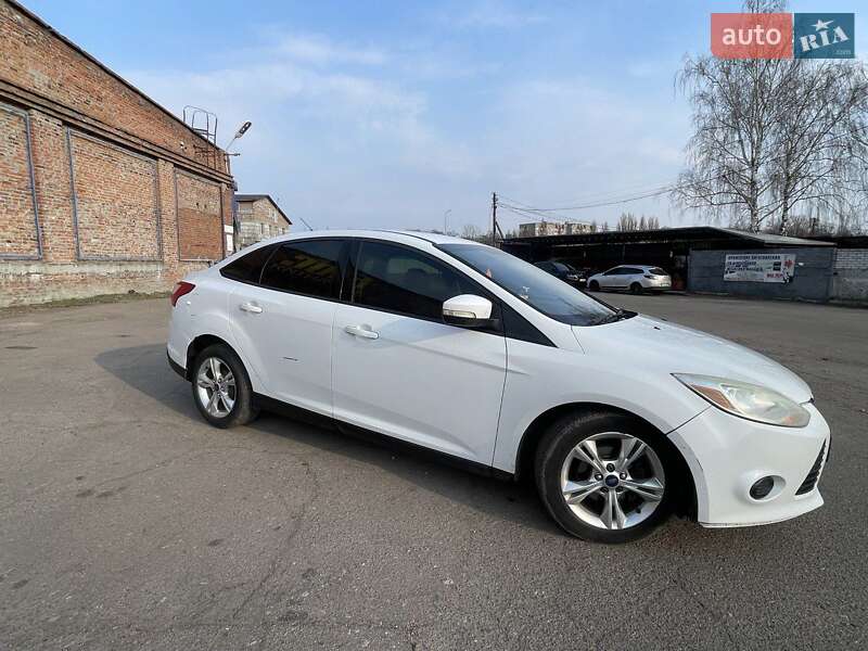 Седан Ford Focus 2013 в Чернигове фото 5 Седан Ford Focus 2013 в Чернигове