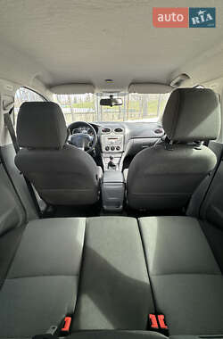 Хетчбек Ford Focus 2008 в 