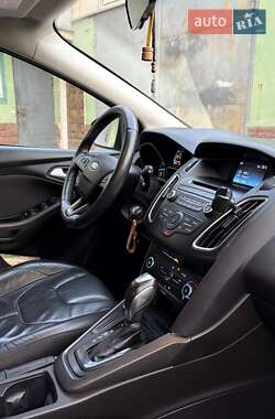 Хэтчбек Ford Focus 2016 в 