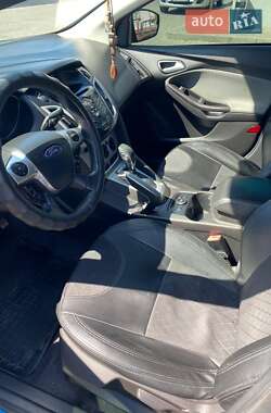 Седан Ford Focus 2012 в 