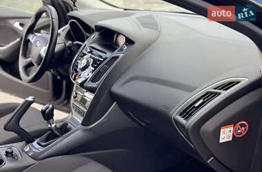Универсал Ford Focus 2013 в 