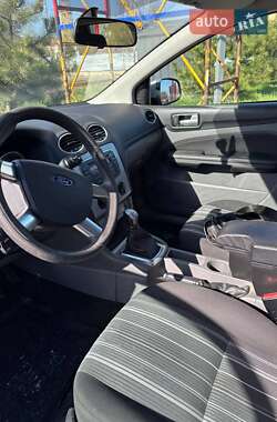 Универсал Ford Focus 2010 в 