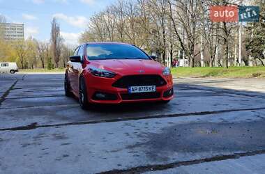 Хэтчбек Ford Focus 2016 в 
