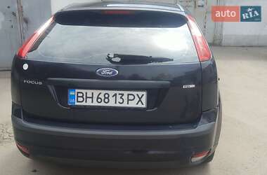 Хэтчбек Ford Focus 2004 в 