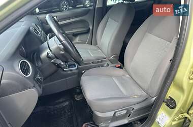 Седан Ford Focus 2005 в 