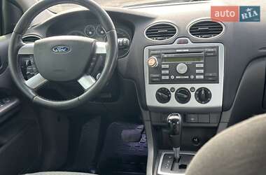 Седан Ford Focus 2005 в 