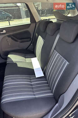 Универсал Ford Focus 2010 в 