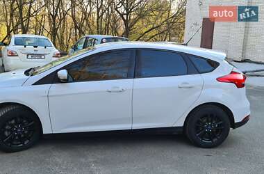 Хэтчбек Ford Focus 2017 в 