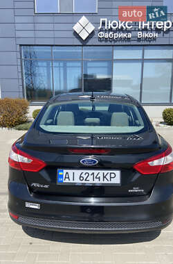 Седан Ford Focus 2014 в 