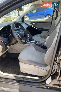 Седан Ford Focus 2014 в 