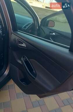 Универсал Ford Focus 2012 в 