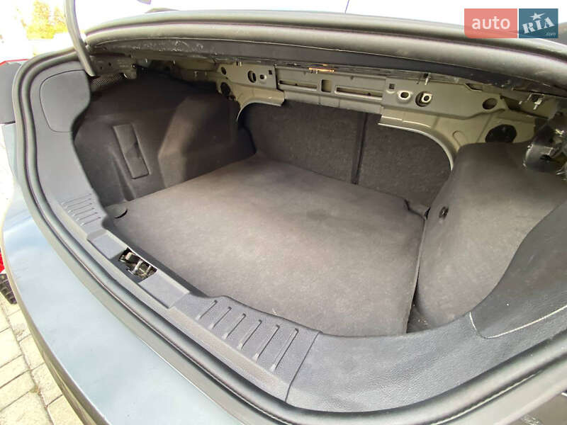 Седан Ford Focus 2018 в Одессе