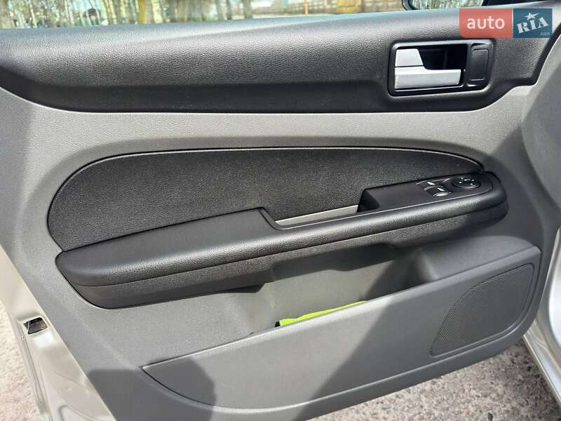 Универсал Ford Focus 2010 в Ахтырке
