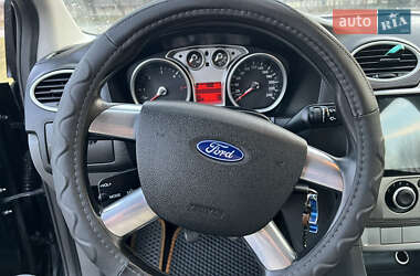 Хэтчбек Ford Focus 2008 в 