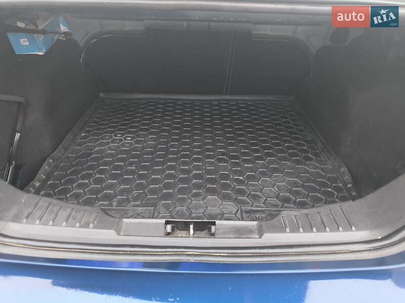 Седан Ford Focus 2012 в Киеве фото 10 Седан Ford Focus 2012 в Киеве