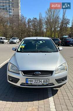 Хэтчбек Ford Focus 2007 в 