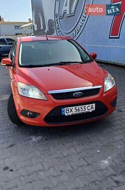 Хэтчбек Ford Focus 2010 в 