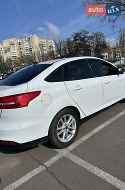 Седан Ford Focus 2017 в 