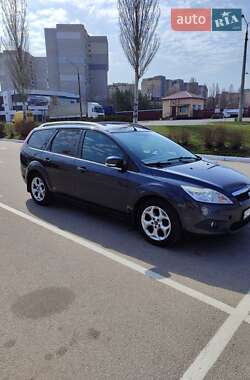 Универсал Ford Focus 2010 в 