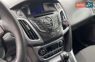 Универсал Ford Focus 2012 в 
