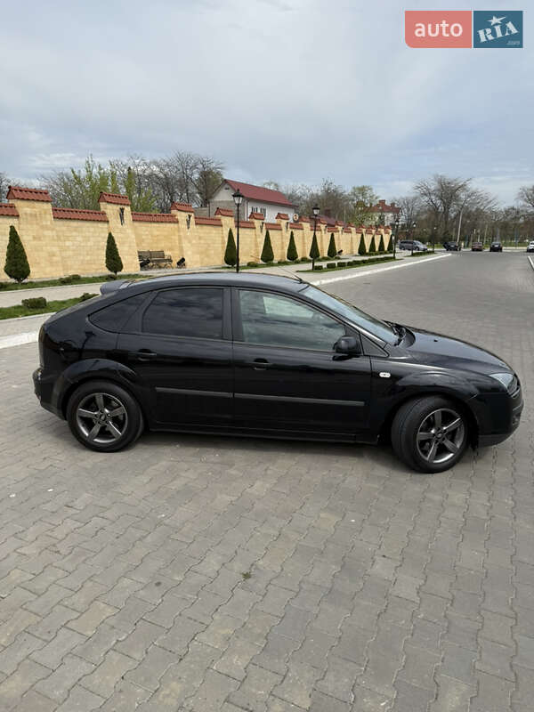 Хетчбек Ford Focus 2005 в Ізмаїлі