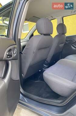 Универсал Ford Focus 2003 в 