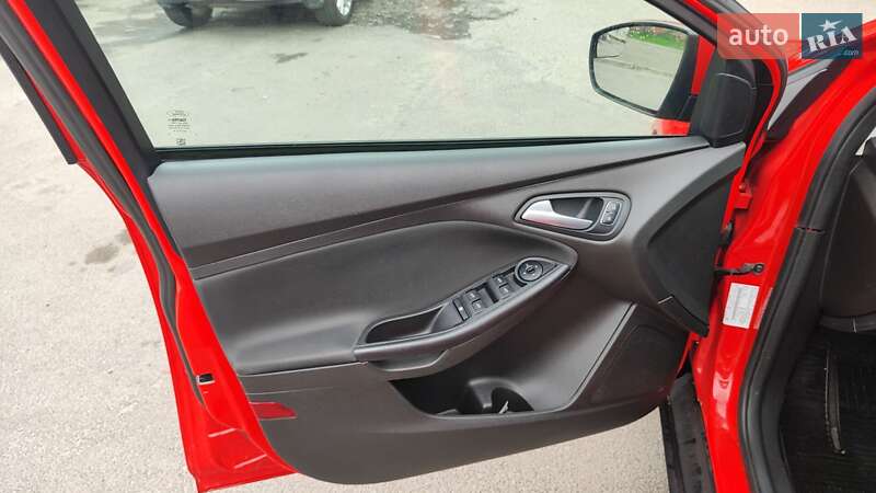 Седан Ford Focus 2015 в Львові фото 10 Седан Ford Focus 2015 в Львові
