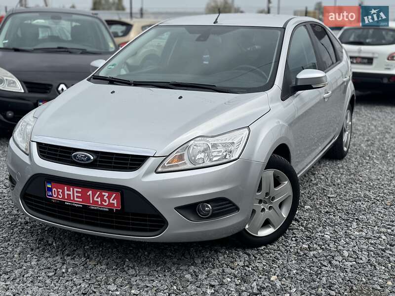Хэтчбек Ford Focus 2008 в 