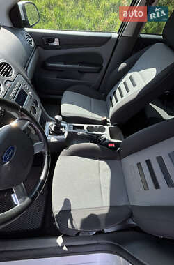 Универсал Ford Focus 2010 в 