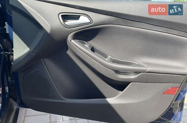 Седан Ford Focus 2017 в 