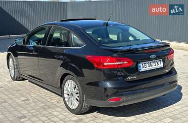 Седан Ford Focus 2015 в 