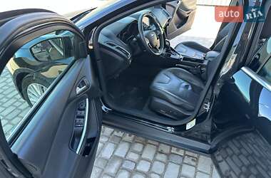 Седан Ford Focus 2015 в 