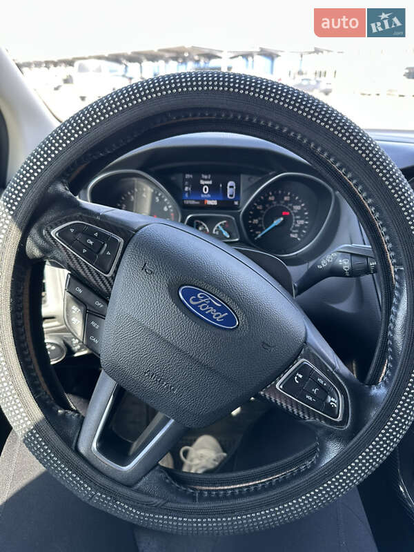 Хетчбек Ford Focus 2015 в Києві