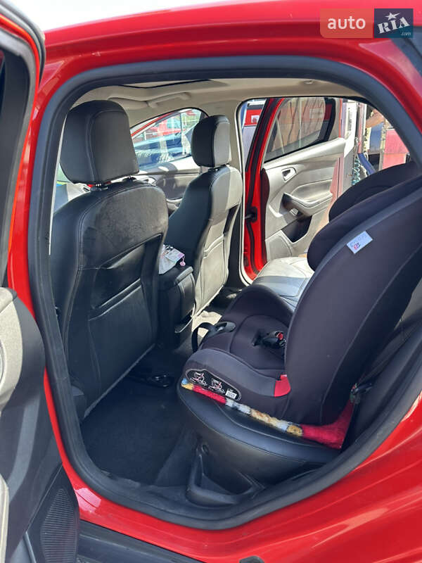Хетчбек Ford Focus 2015 в Києві