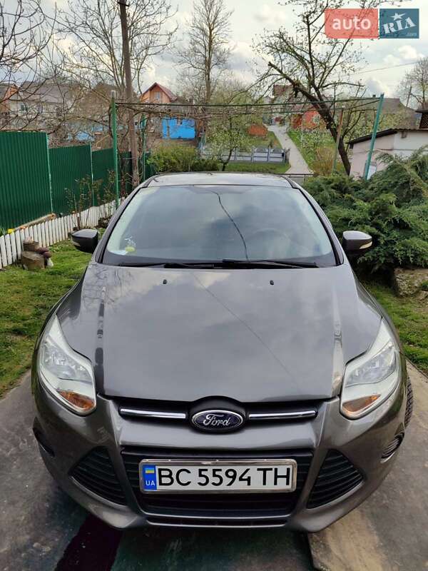Седан Ford Focus 2013 в Львові фото 5 Седан Ford Focus 2013 в Львові