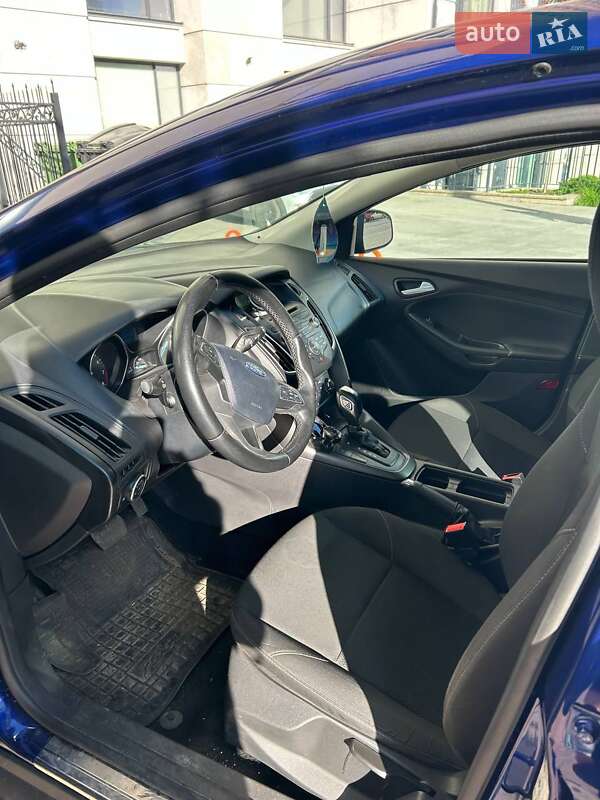 Хэтчбек Ford Focus 2015 в Киеве