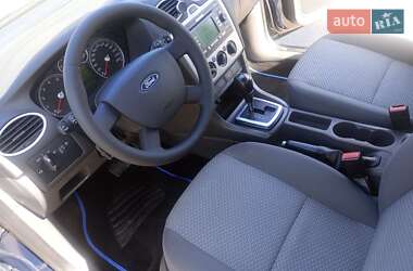 Хэтчбек Ford Focus 2006 в 