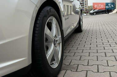 Хетчбек Ford Focus 2014 в 