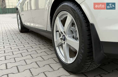 Хетчбек Ford Focus 2014 в 