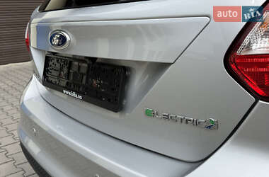 Хетчбек Ford Focus 2014 в 
