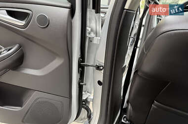Хетчбек Ford Focus 2014 в 